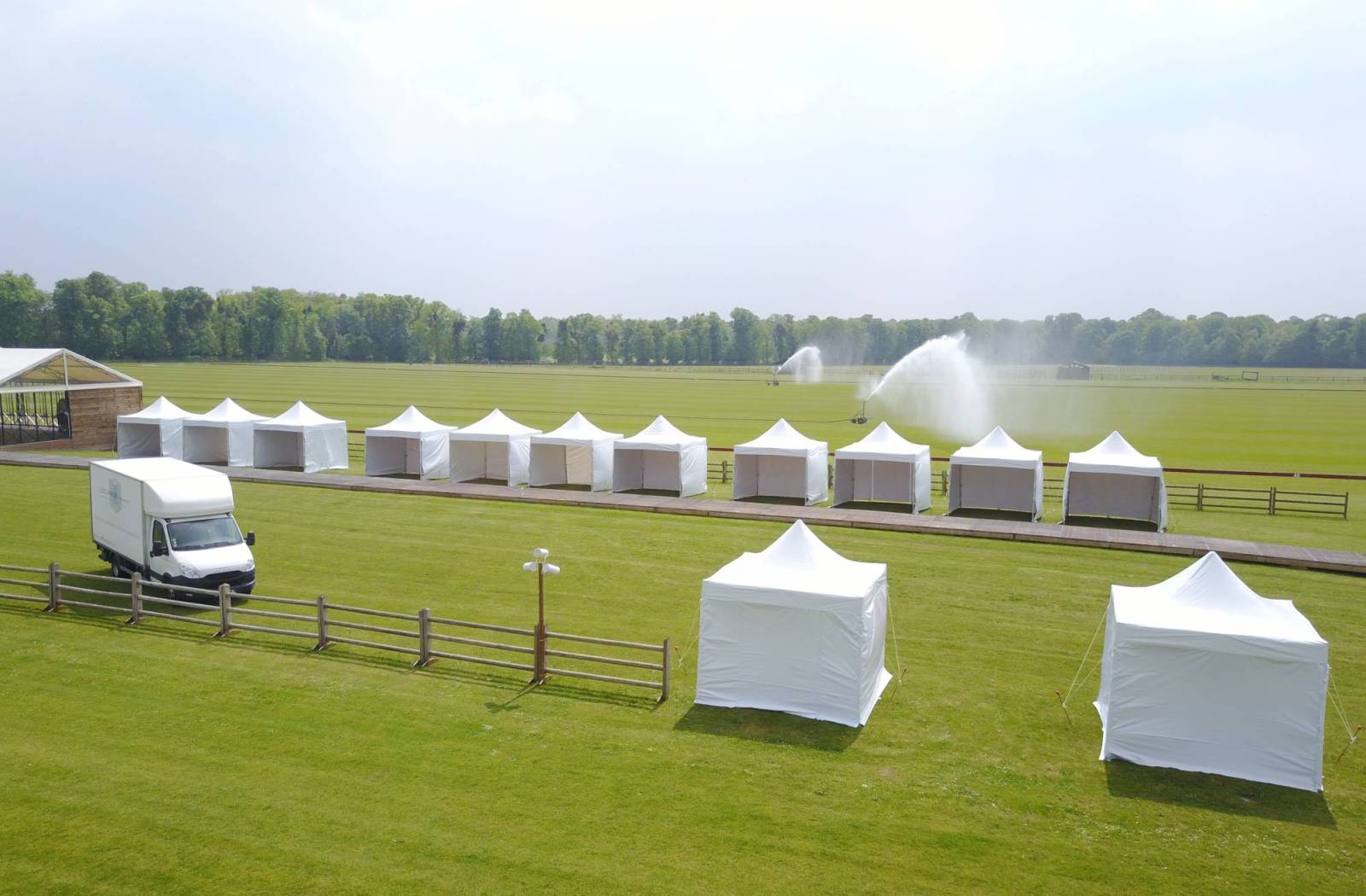 Location barnum - tonnelle pour évènement extérieur en région parisienne