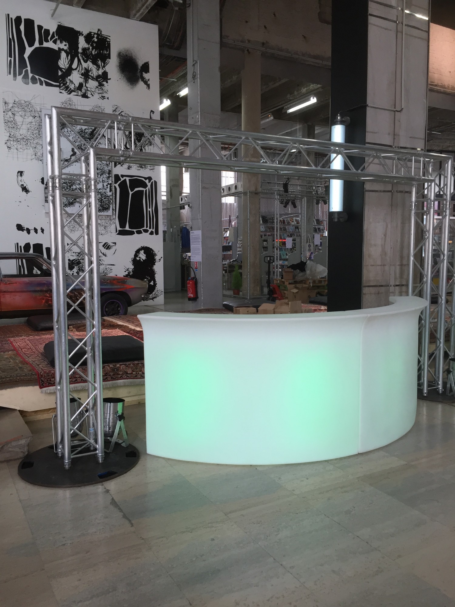 Location d'arche structure aluminium de décoration en Ile de France