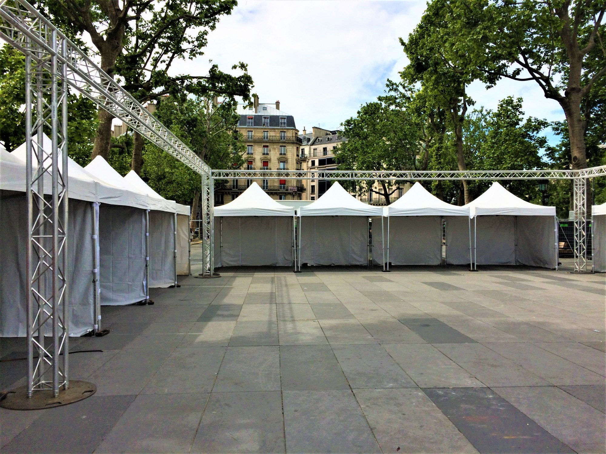 Barnum 3x3m à la location pour événement extérieur en île de France et Picardie.