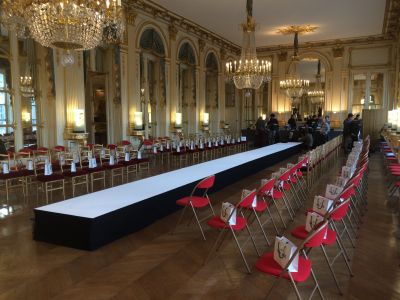 Podium à louer pour défilé de mode lors de la Fashion Week à Paris 75